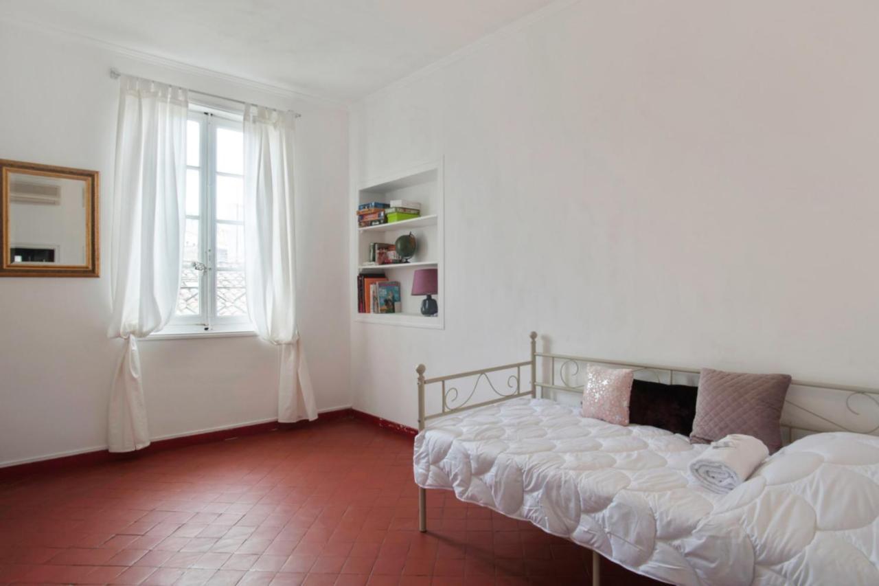 Charming And Large Duplex Flat With Beautiful Terrace In Avignon Leilighet Eksteriør bilde